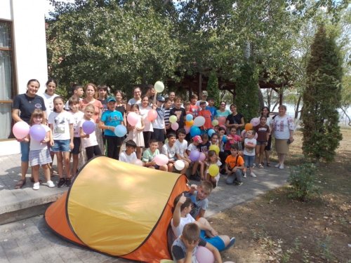 Bucuriile vacanței de vară la Mănăstirea Lacu Sărat Poza 223213