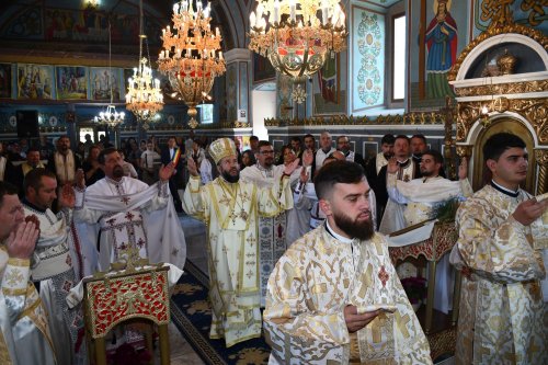 Comuniune în rugăciune a clericilor din Eparhia Caransebeșului Poza 223312
