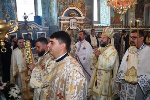Comuniune în rugăciune a clericilor din Eparhia Caransebeșului Poza 223313