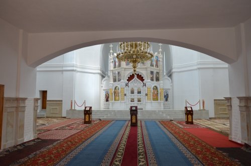 Mănăstirea din regiunea Cernăuţi, închinată Sfântului Ioan cel Nou de la Suceava Poza 222945
