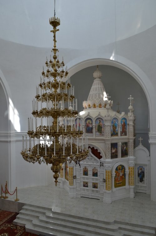 Mănăstirea din regiunea Cernăuţi, închinată Sfântului Ioan cel Nou de la Suceava Poza 222949