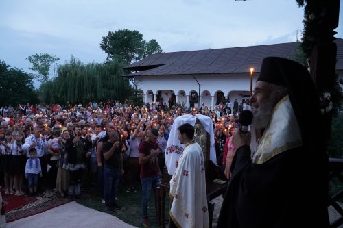 Icoana Maicii Domnului a revenit la mănăstirea gălățeană Adam Poza 223416