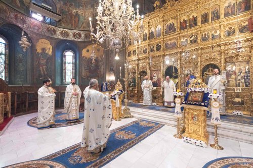 Sărbătoarea Adormirii Maicii Domnului la Catedrala Patriarhală Poza 223410