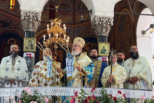 Sărbătoarea Adormirii Maicii Domnului la Mănăstirea Hodoş-Bodrog Poza 223546