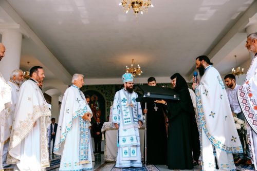 Sărbătoare la Mănăstirea Dobric, supranumită „Nicula Țibleșului” Poza 223707