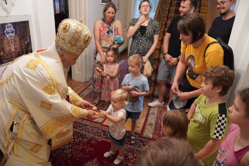 Duminica migranţilor români la Catedrala Arhiepiscopală din Galaţi Poza 223978