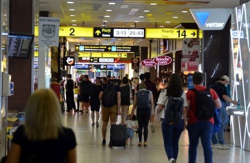 Aglomerări pe Aeroportul Henri Coandă Poza 224681