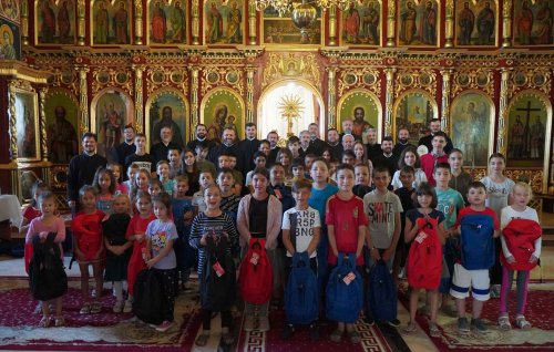 Ajutor al Arhiepiscopiei Dunării de Jos pentru elevi la început de an școlar Poza 224712