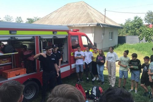 Noțiuni de prim ajutor la Parohia Lespezi, județul Iași Poza 224771