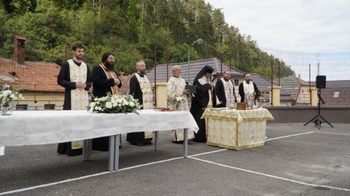 Binecuvântare pentru elevii Seminarului Teologic Ortodox din Braşov Poza 225095