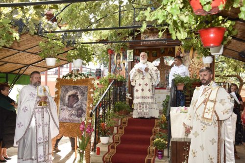 Slujire arhierească la căminul „Sfântul Nectarie” din Tulcea Poza 225087