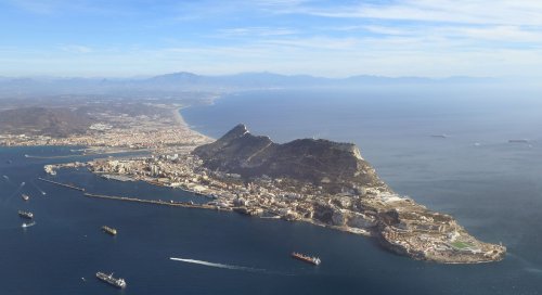 Gibraltar a devenit oficial oraș britanic Poza 225271