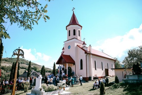 Sfințiri şi binecuvântări în Arhiepiscopia Vadului, Feleacului și Clujului Poza 225333