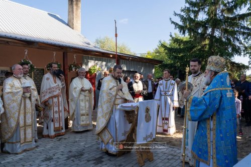 Sfințire de biserică în Arhiepiscopia Romanului și Bacăului Poza 225998