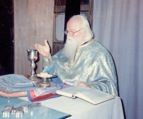 Părintele Sofian, de la Altarul Mănăstirii Antim spre cel din ceruri Poza 226146