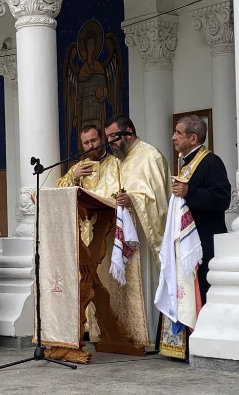 Pomenirea părinților Sfântului Dionisie Erhan la o biserică din București Poza 226785