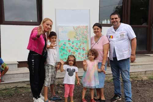 Campania „Ajutor pentru elevi”, în localitatea ilfoveană Moara Vlăsiei Poza 227117
