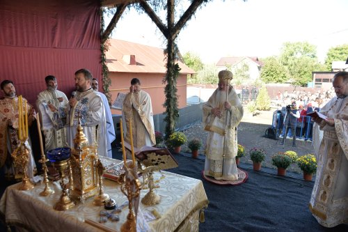 Binecuvântarea lucrărilor de la biserica Parohiei Dâmbu, Prahova Poza 227310