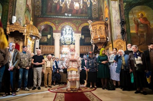 Cinstirea sfântului ctitor al Mănăstirii Antim din București Poza 227526