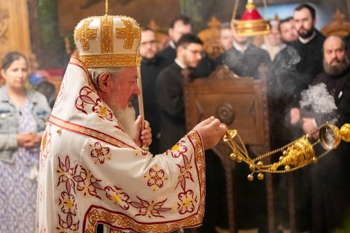 Cinstirea sfântului ctitor al Mănăstirii Antim din București Poza 227544
