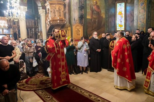 Cinstirea sfântului ctitor al Mănăstirii Antim din București Poza 227545