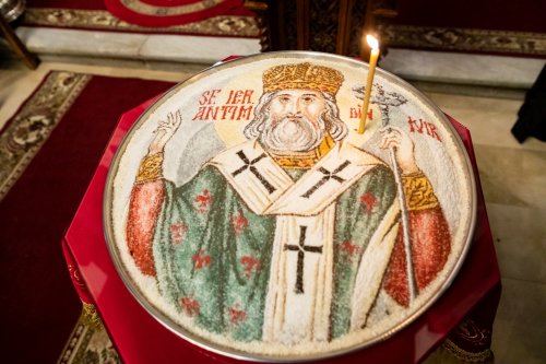 Cinstirea sfântului ctitor al Mănăstirii Antim din București Poza 227555