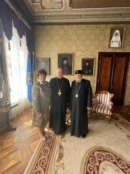 Părintele Ioan Sauca a primit distincţia „Crucea Șaguniană” pentru clerici Poza 227499