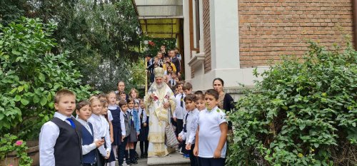 Momente aniversare în Arhiepiscopia Dunării de Jos Poza 227687