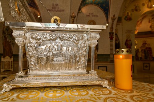 Raclă nouă pentru Mănăstirea Negru Vodă sfințită de Patriarhul României Poza 227774