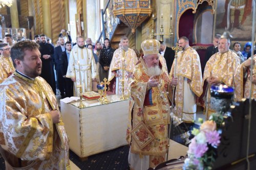 Deschiderea anului universitar la Facultatea „Justinian Patriarhul” Poza 228390