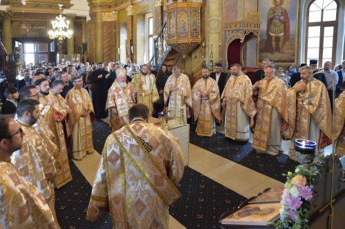 Deschiderea anului universitar la Facultatea „Justinian Patriarhul” Poza 228391