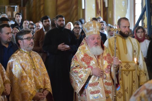 Deschiderea anului universitar la Facultatea „Justinian Patriarhul” Poza 228394