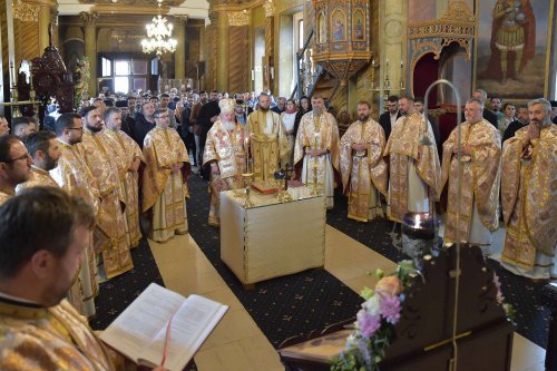 Deschiderea anului universitar la Facultatea „Justinian Patriarhul” Poza 228400