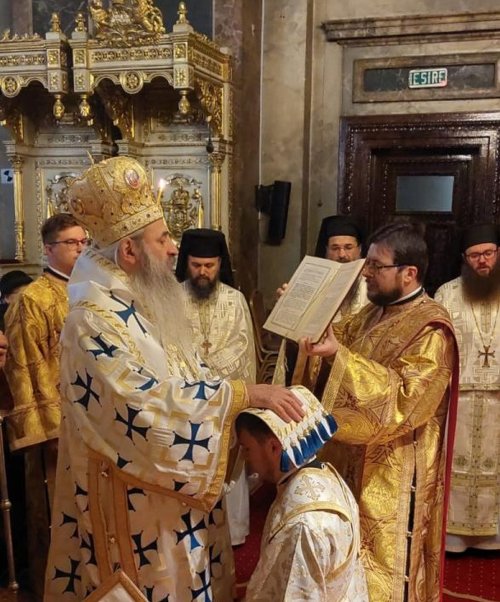Slujire arhierească la Catedrala Mitropolitană din Iași Poza 228348
