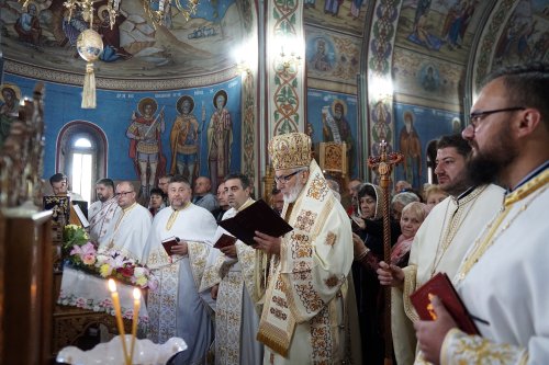Sfântul Mucenic Ciprian cinstit la Pitești Poza 228471