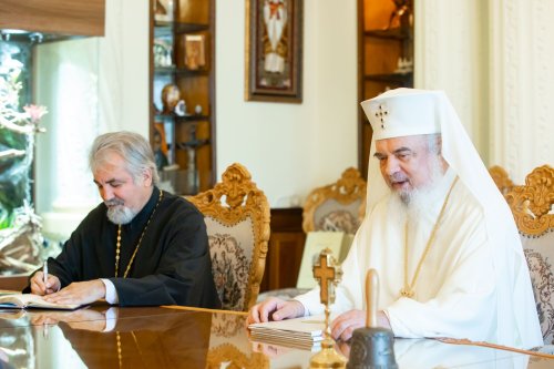 Ambasadorul Italiei la București în vizită de prezentare la Patriarhia Română Poza 228591