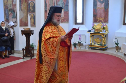Cinstirea Sfinților Serghie și Vah la biserica Palatului Cotroceni Poza 228821
