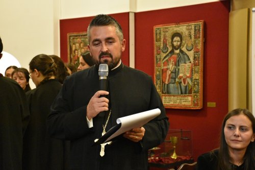 Evocarea Episcopului Vasile Flueraș și lansare de carte la un an de la trecerea la Domnul Poza 228777