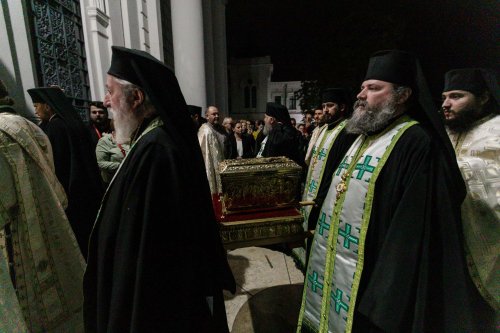 Moaștele Sfântului Cuvios Paisie Velicicovschi au ajuns la Iași Poza 228835