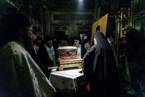 Moaștele Sfântului Cuvios Paisie Velicicovschi au ajuns la Iași Poza 228836