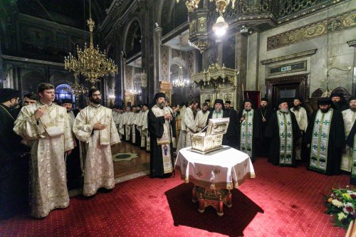Moaștele Sfântului Cuvios Paisie Velicicovschi au ajuns la Iași Poza 228841