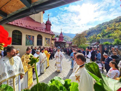Binecuvântări arhiereşti în Arhiepiscopia Vadului, Feleacului şi Clujului Poza 229283