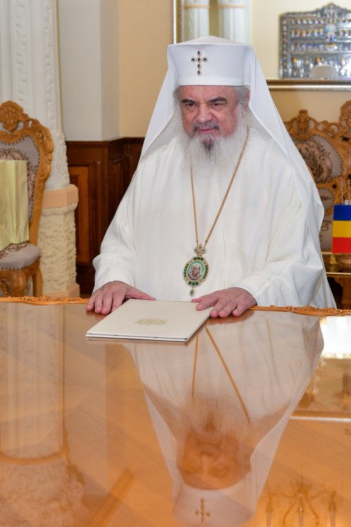 Stareţul Mănăstirii Vatoped în vizită la Reşedinţa Patriarhală Poza 229315