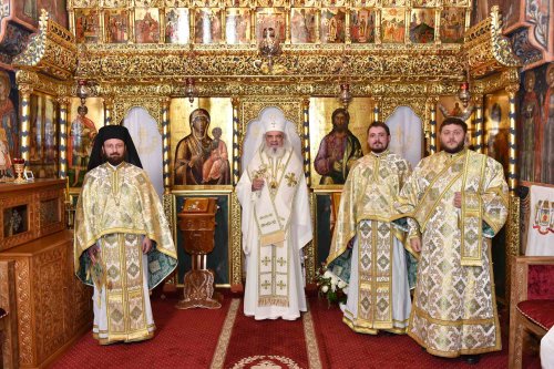 Sfânta Cuvioasă Parascheva cinstită la Paraclisul istoric al Reședinței Patriarhale