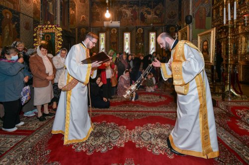 Zi de hram la mănăstirea ilfoveană Samurcășești Poza 229955