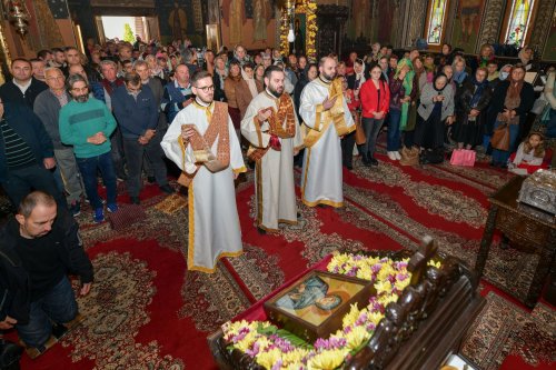 Zi de hram la mănăstirea ilfoveană Samurcășești Poza 229959