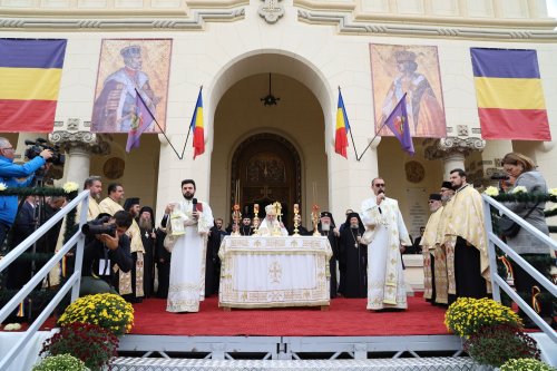 Centenarul Încoronării, sărbătorit la Alba Iulia Poza 230077