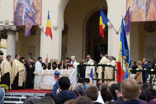 Centenarul Încoronării, sărbătorit la Alba Iulia Poza 230081
