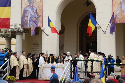 Centenarul Încoronării, sărbătorit la Alba Iulia Poza 230083