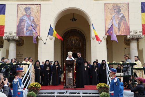 Încoronarea Regală de la Alba Iulia a fost consfinţirea Marii Uniri a poporului român Poza 230095
